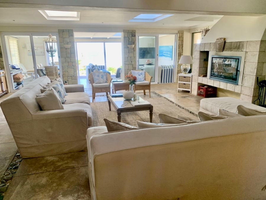 5 Bedroom Property for Sale in Jakkalsfontein Western Cape